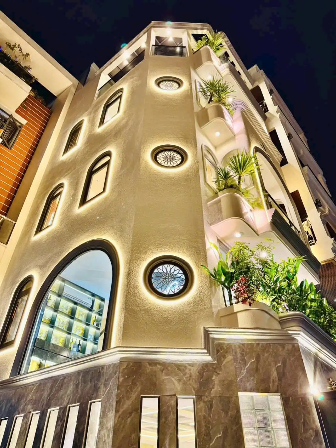 Alternative view of Bán nhà phố có thang máy ngay chợ Gò Vấp