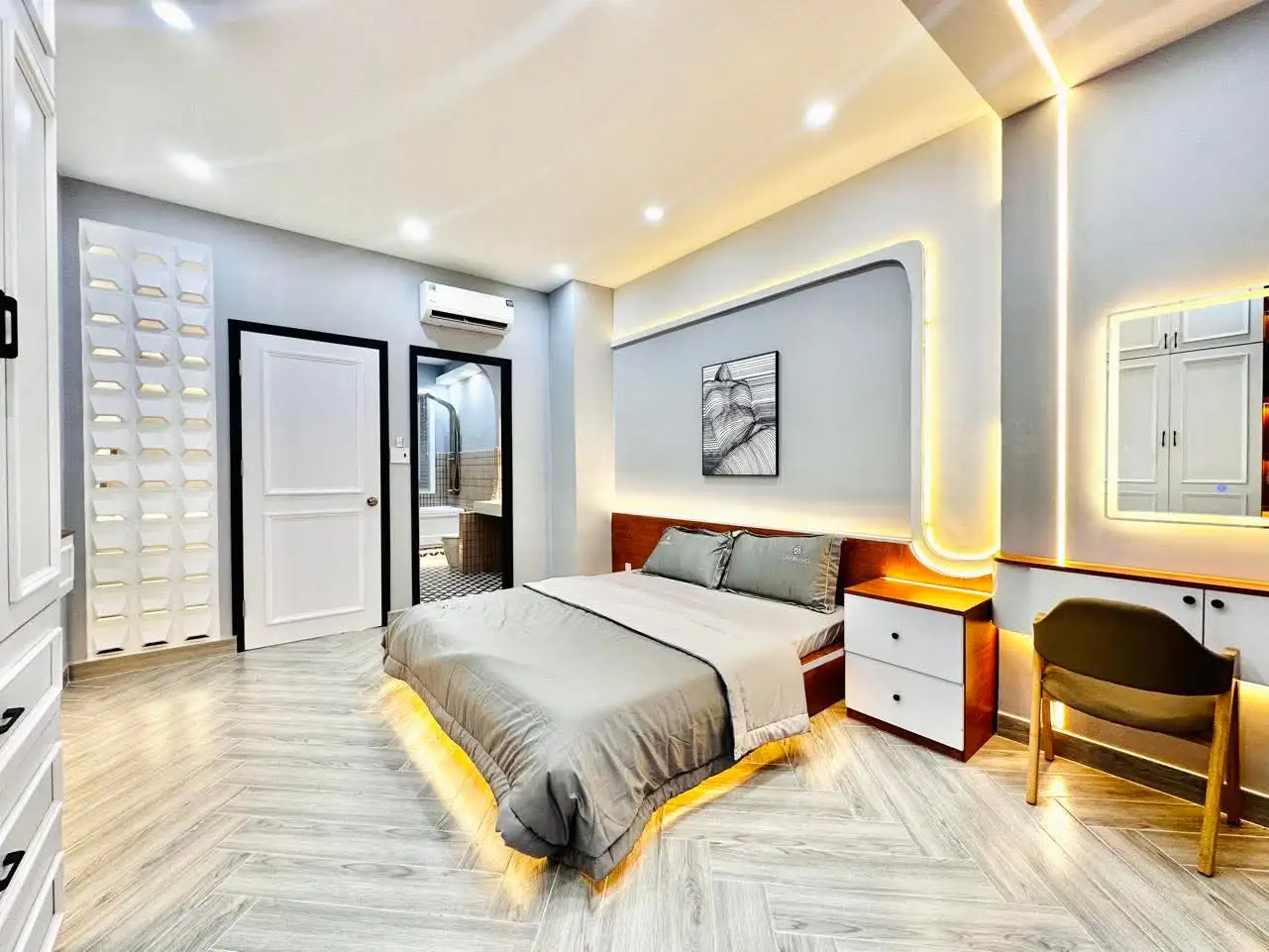 Sát mặt tiền hẻm xe hơi trệt lửng 2 lầu - Ảnh 14