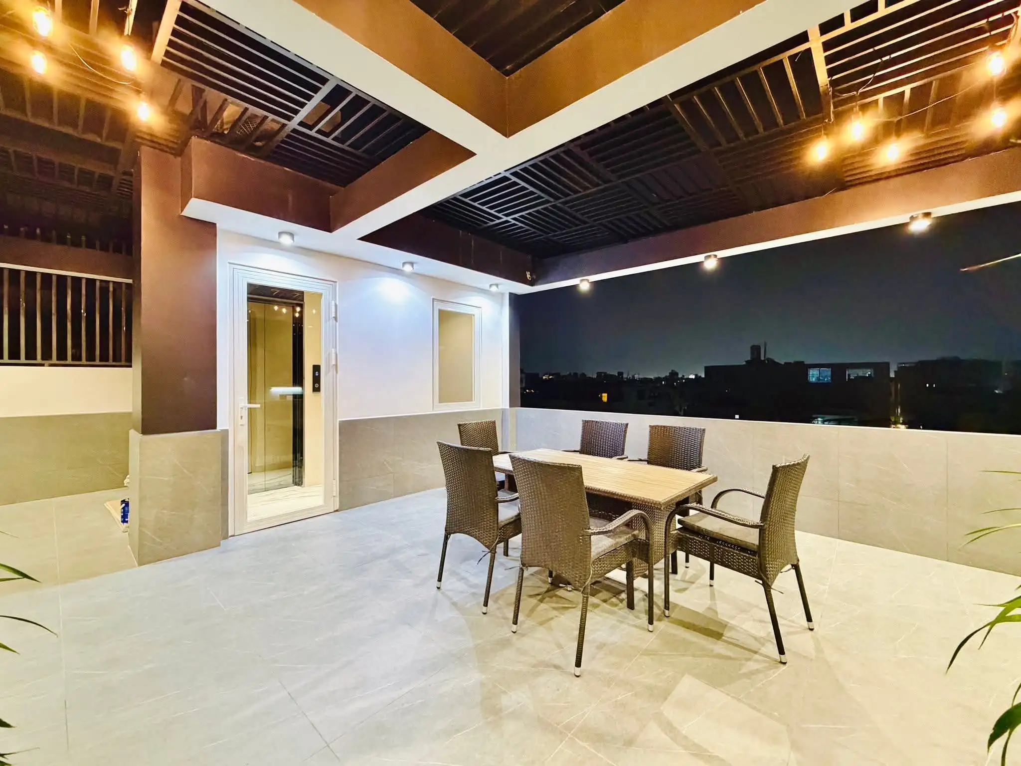 Alternative view of Vị trí căn góc đẹp Thang máy nội thất hẻm 7m thông