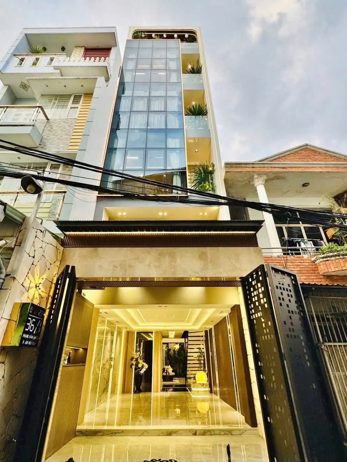 Alternative view of Cực phẩm mang tên Luxury Thang Máy Full nội thất 13,5 tỷ