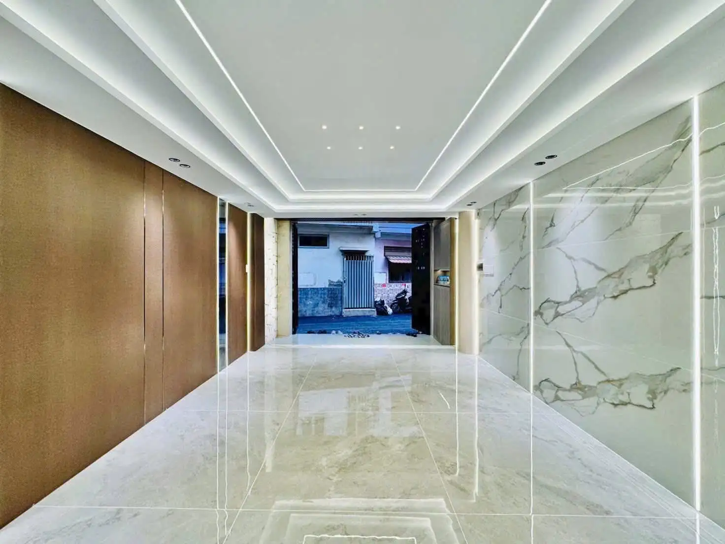 Cực phẩm mang tên Luxury Thang Máy Full nội thất 13,5 tỷ - Ảnh 9