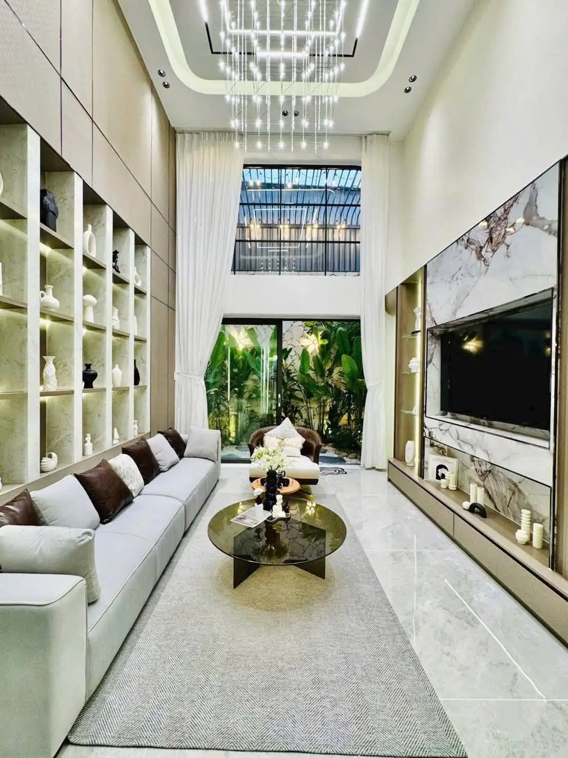 Cực phẩm mang tên Luxury Thang Máy Full nội thất 13,5 tỷ - Ảnh 12