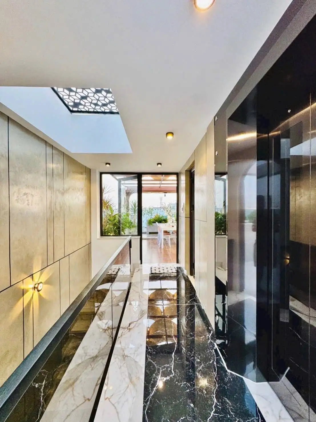 Cực phẩm mang tên Luxury Thang Máy Full nội thất 13,5 tỷ - Ảnh 15