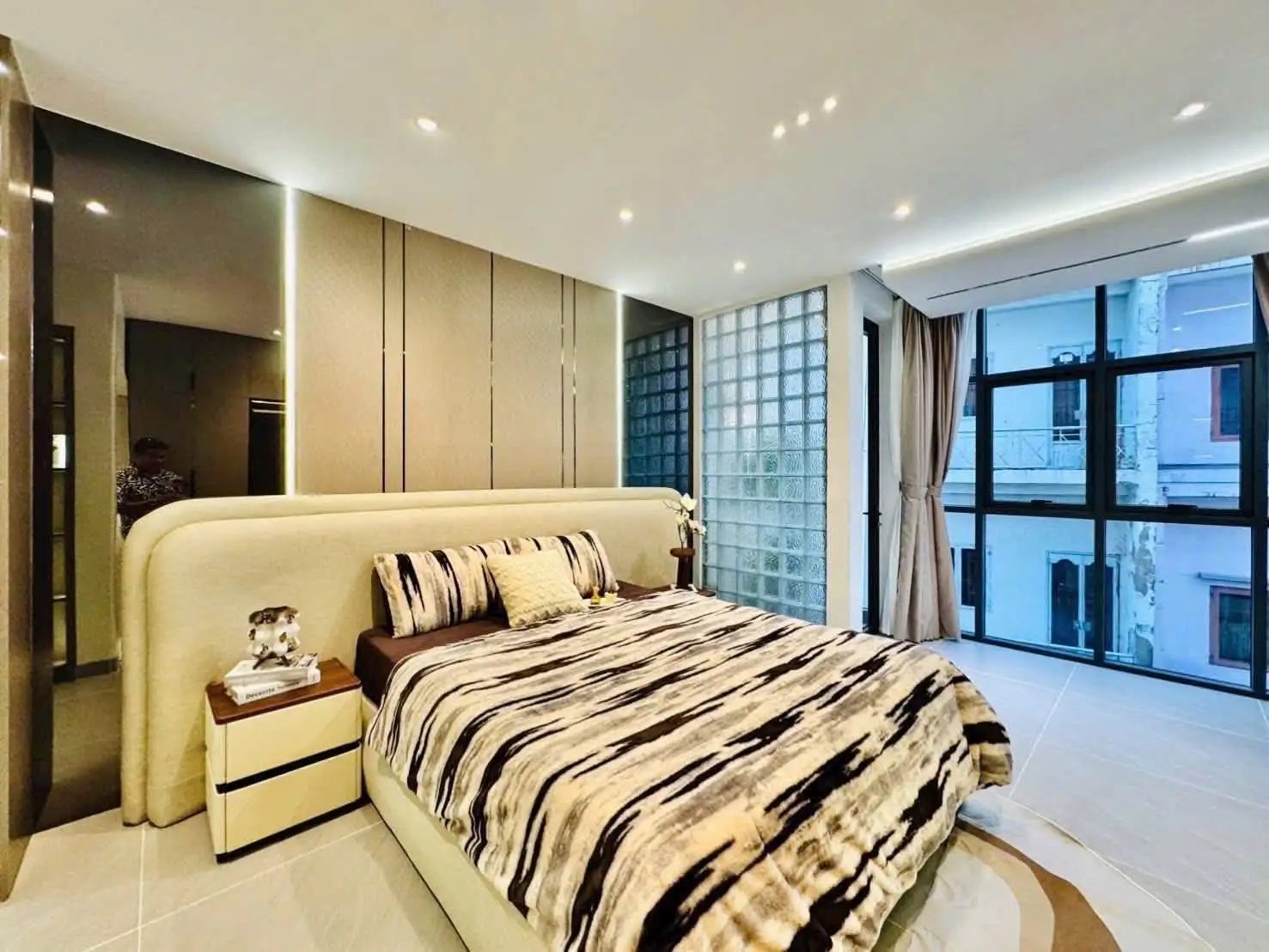Cực phẩm mang tên Luxury Thang Máy Full nội thất 13,5 tỷ - Ảnh 21