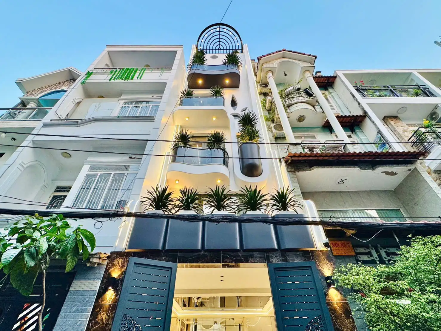 SIÊU PHẨM THANG MÁY HẺM 6M THIẾT KẾ HIỆN ĐẠI SANG TRỌNG CÓ PHÒNG KARAOKE