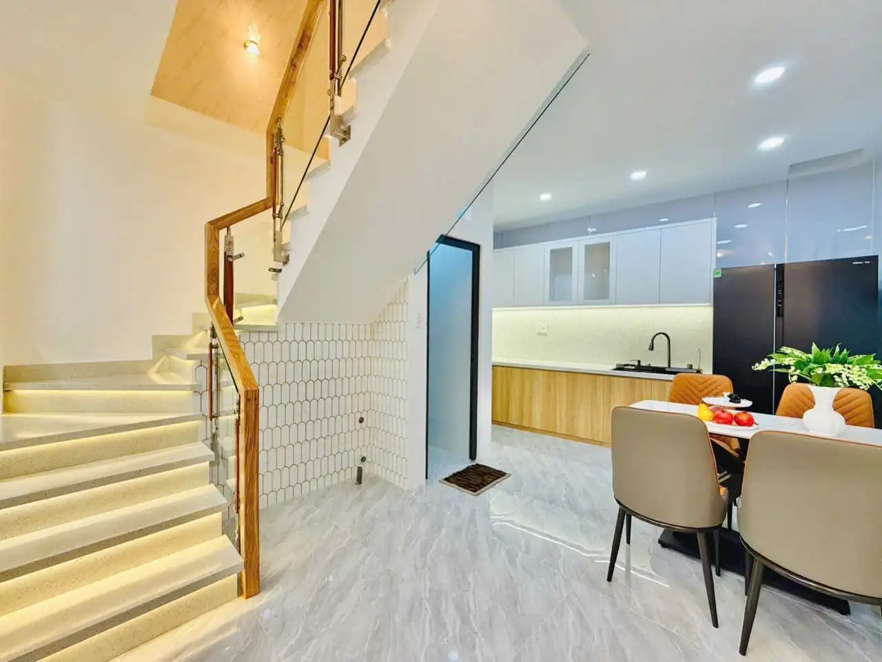 Bán nhà mới đẹp nội thất 4,x gần ngã 5 GV - Ảnh 10